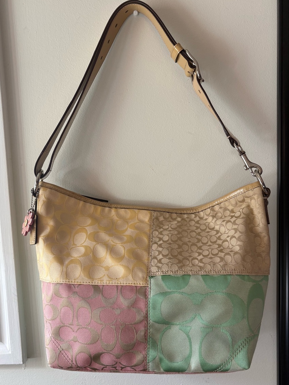 Coach Patchwork Shoulder Bag🧼🩷